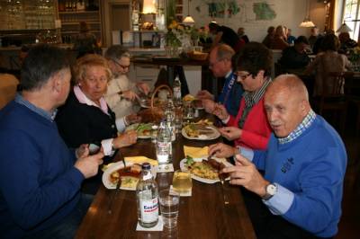 Im Sonnenbesen beim gemtlichen Abschluss